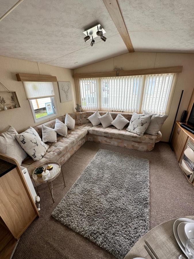 Hotel 6 Berth Caravan On Marine Holiday Park à Rhyl Extérieur photo