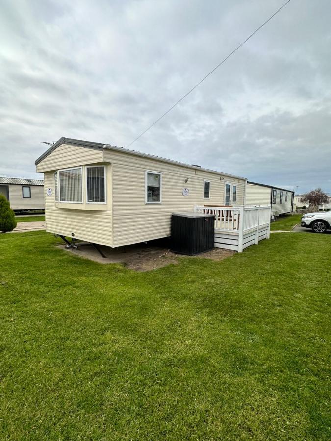 Hotel 6 Berth Caravan On Marine Holiday Park à Rhyl Extérieur photo