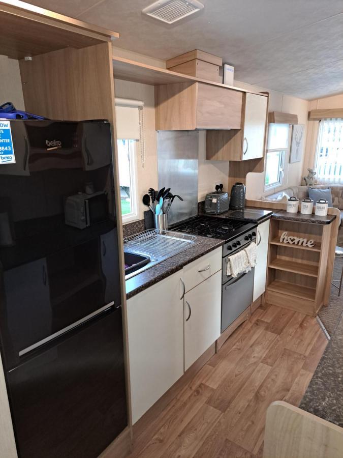 Hotel 6 Berth Caravan On Marine Holiday Park à Rhyl Extérieur photo