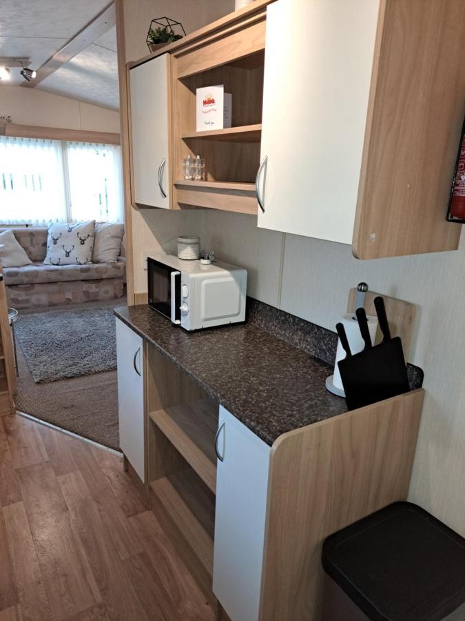 Hotel 6 Berth Caravan On Marine Holiday Park à Rhyl Extérieur photo
